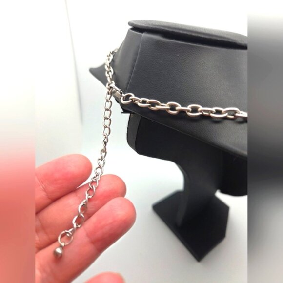 Artisan Silver Toned Vintage Style BoHo Necklace - Picture 5 of 5